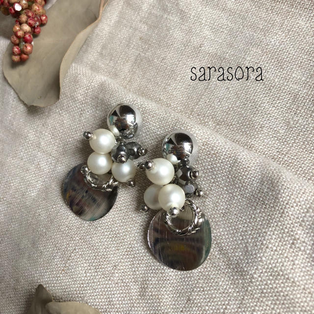 226  silver ×bubbly pearls earrings ハンドメイドのアクセサリー(ピアス)の商品写真