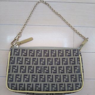 フェンディ(FENDI)の★フェンディ★チェーンポーチ(ショルダーバッグ)