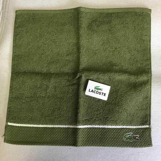 LACOSTE(ラコステ)のラコステ  タオルハンカチ  新品 メンズのファッション小物(ハンカチ/ポケットチーフ)の商品写真