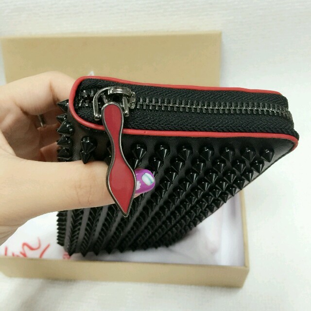 Christian Louboutin ルブタン 財布黒赤ラインの通販 By Kagami0 S Shop クリスチャンルブタンならラクマ