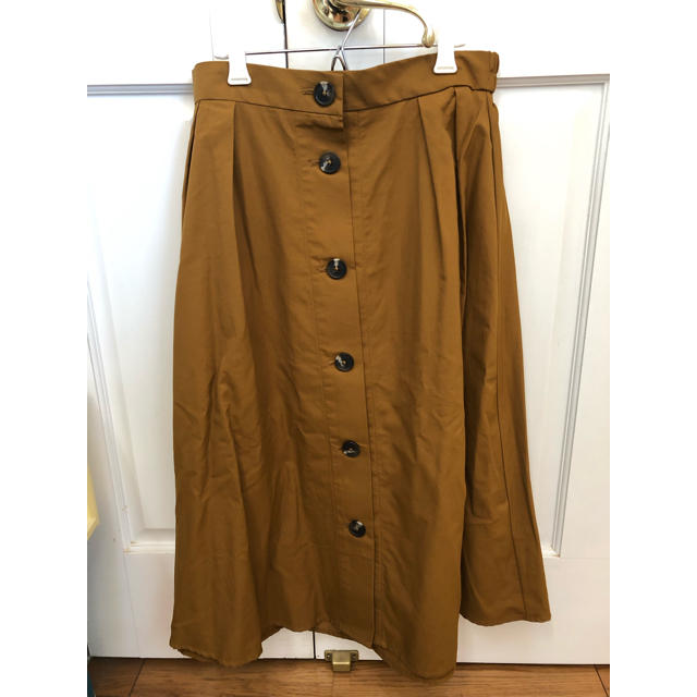 GU(ジーユー)のgu 新品タグ付き スカート レディースのスカート(ロングスカート)の商品写真