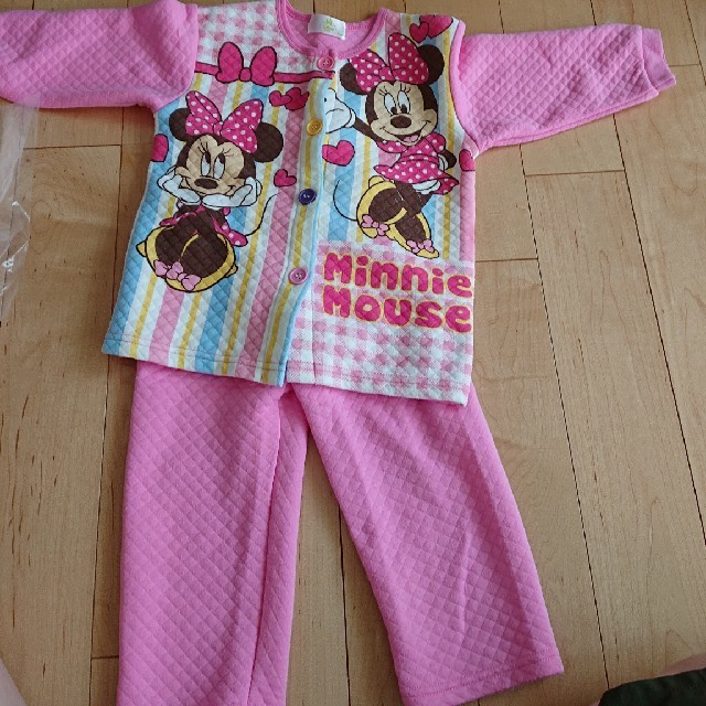 Disney(ディズニー)のキルトパジャマ キッズ/ベビー/マタニティのキッズ服女の子用(90cm~)(パジャマ)の商品写真