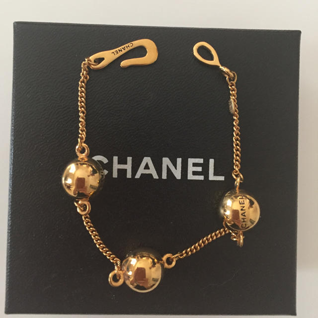 CHANEL(シャネル)のシャネル ボールブレスレット レディースのアクセサリー(ブレスレット/バングル)の商品写真