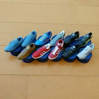 アディダス(adidas)のアディダススニーカーフィギュア　ボトルキャップ　11点セット(ノベルティグッズ)