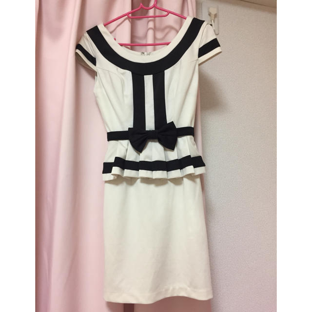 dazzy store(デイジーストア)のリボン モノトーン♡ドレス レディースのフォーマル/ドレス(ナイトドレス)の商品写真
