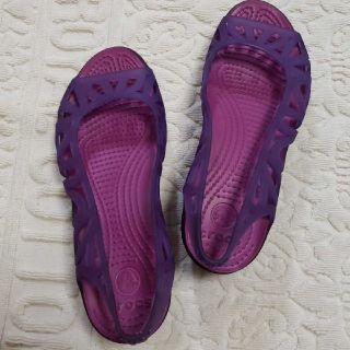 クロックス(crocs)のクロックス　サンダル(サンダル)