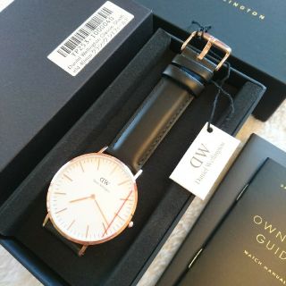 ダニエルウェリントン(Daniel Wellington)の【新品未使用】ダニエルウェリントン40㎜ホワイト×ローズゴールド×ブラックベルト(腕時計(アナログ))