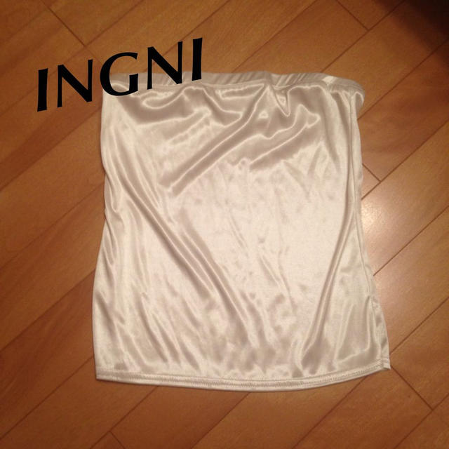 INGNI(イング)の美品♡お買い得 レディースのトップス(ベアトップ/チューブトップ)の商品写真