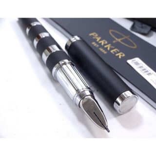 パーカー(Parker)のパーカー PARKER★未使用 高級 万年筆 最高品質 黒×シルバー★箱 取説付(ペン/マーカー)