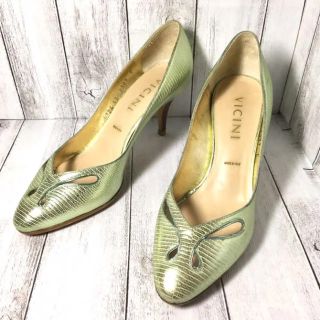 マノロブラニク(MANOLO BLAHNIK)の"VICINI" ヴィッチーニ(ハイヒール/パンプス)