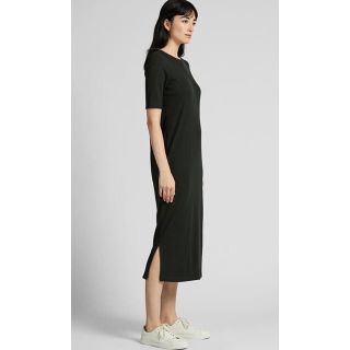 ユニクロ(UNIQLO)の新品未使用リブクルーネックロングワンピース♡五分袖(ロングワンピース/マキシワンピース)