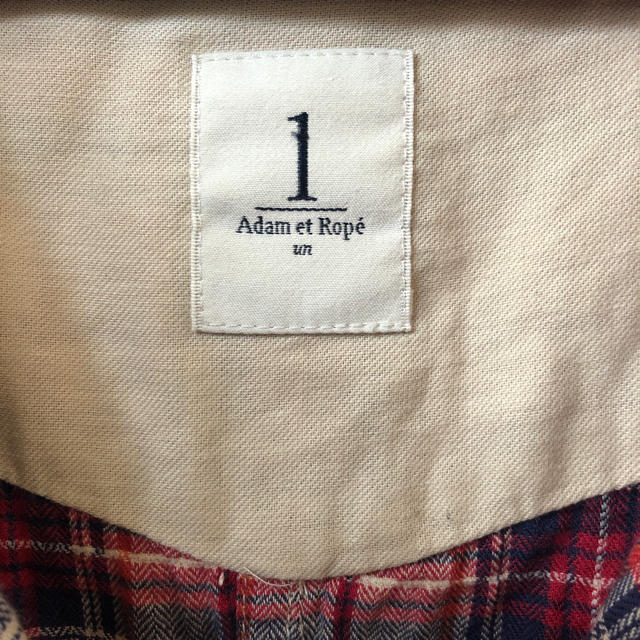 Adam et Rope'(アダムエロぺ)のスキッパーチェックシャツ レディースのトップス(シャツ/ブラウス(長袖/七分))の商品写真