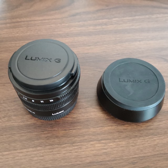LEICA(ライカ)のエビ様専用　Panasonic  DG SUMMILUX 15mm f1.7 スマホ/家電/カメラのカメラ(レンズ(単焦点))の商品写真