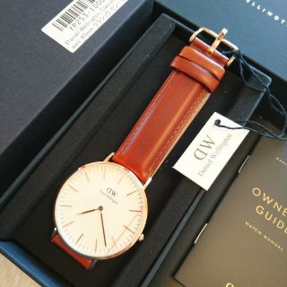 ダニエルウェリントン(Daniel Wellington)の【新品未使用】ダニエルウェリントン40㎜ホワイト×ローズゴールド×ブラウンベルト(腕時計(アナログ))