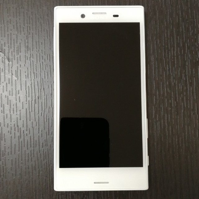 Xperia(エクスペリア)のDocomo SONY Xperia SO-02J 超美品　ホワイト スマホ/家電/カメラのスマートフォン/携帯電話(スマートフォン本体)の商品写真