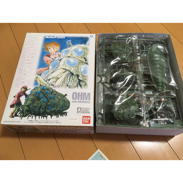 ユリクロ様ご依頼品 バンダイ「王蟲とナウシカ」レジンアート www