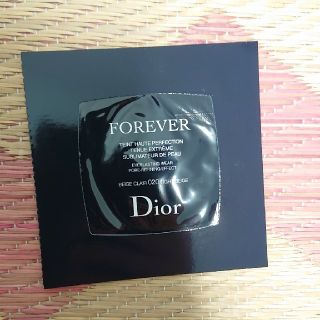 ディオール(Dior)の試供品 Dior スキンフォーエヴァー020 ライトベージュ リキッドファンデ(ファンデーション)