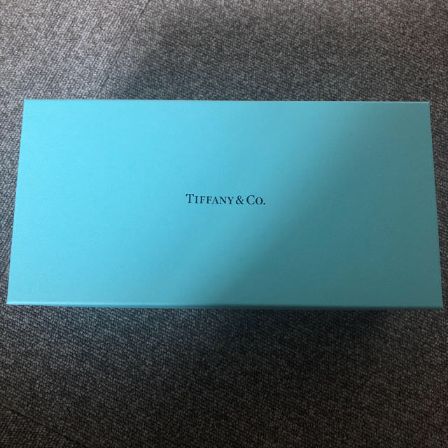 Tiffany & Co.(ティファニー)のTiffany& Co. ペァマグカップ 美品 キッズ/ベビー/マタニティの授乳/お食事用品(マグカップ)の商品写真