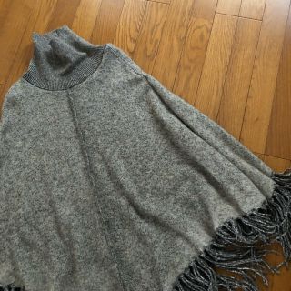 ザラ(ZARA)のzara フリンジニットポンチョ(ポンチョ)