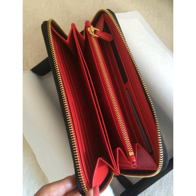 PRADA - PRADA 大人気のバイカラー♡長財布♡黒×赤♡かっこいいの通販
