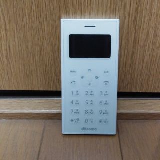 エヌティティドコモ(NTTdocomo)のdocomo ON-01 ワンナンバーフォン(携帯電話本体)