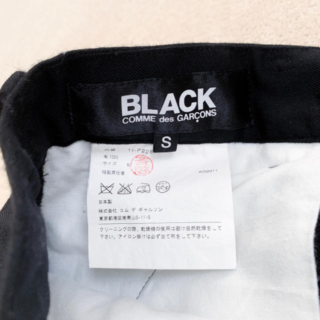 BLACK COMME des GARCONS(ブラックコムデギャルソン)のBLACK COMME des GARCONS ギャルソン ショーツ S 黒 メンズのパンツ(ショートパンツ)の商品写真