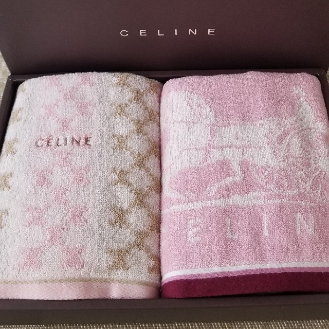 celine(セリーヌ)のセリーヌ　フェイスタオル　2枚　　　　　【新品】　CELINEタオル インテリア/住まい/日用品の日用品/生活雑貨/旅行(タオル/バス用品)の商品写真