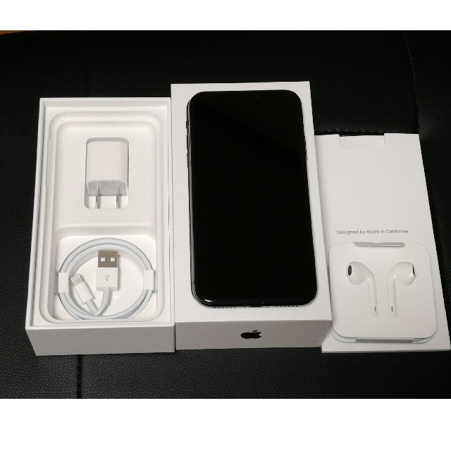 iPhone(アイフォーン)のiPhone X 64G スペースグレイ SIMフリー スマホ/家電/カメラのスマートフォン/携帯電話(スマートフォン本体)の商品写真