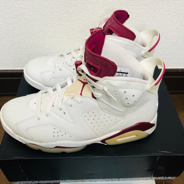 NIKE(ナイキ)の28 JORDAN6 マルーン MAROON メンズの靴/シューズ(スニーカー)の商品写真