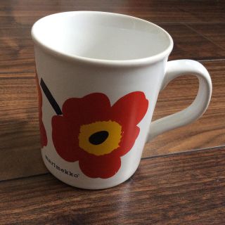 マリメッコ(marimekko)のマリメッコ マグカップ 廃盤 ヴィンテージ 海外発送(グラス/カップ)