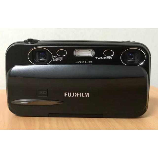 FUJIFILM FinePix REAL 3Dデジタルカメラ W3