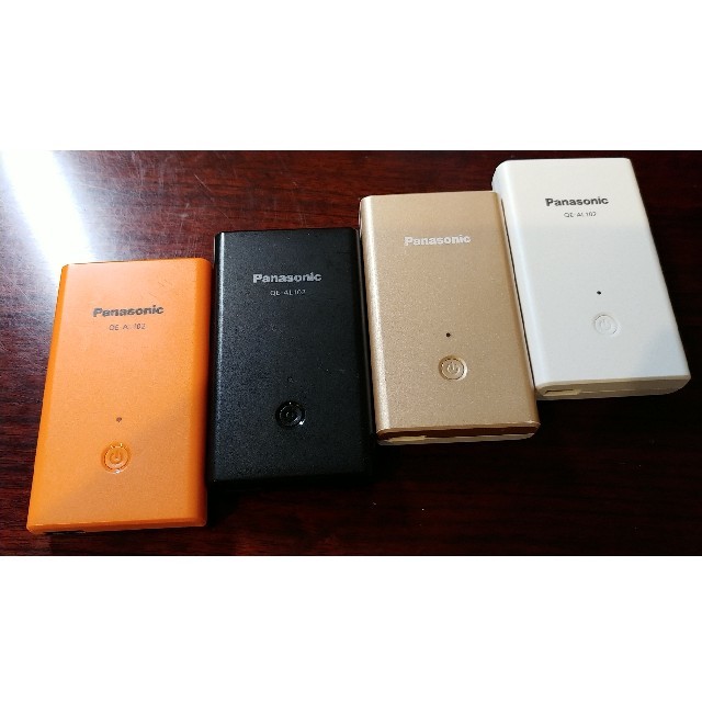 Panasonic(パナソニック)のPanasonic
モバイルバッテリー搭載AC充電器
QE-AL102  4個 スマホ/家電/カメラのスマートフォン/携帯電話(バッテリー/充電器)の商品写真