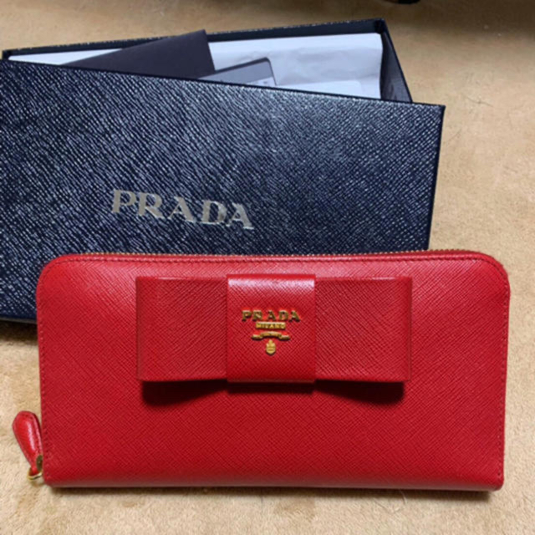 PRADA(プラダ)のプラダ 長財布 リボン レディースのファッション小物(財布)の商品写真