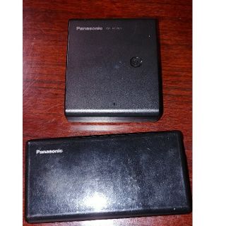 パナソニック(Panasonic)のPanasonic
モバイルバッテリー搭載AC充電器
2個    (バッテリー/充電器)