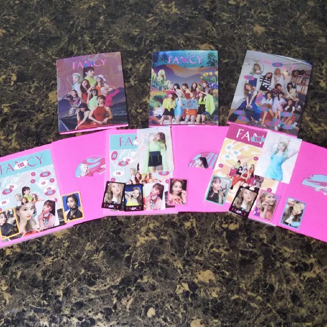 Waste(twice)(ウェストトゥワイス)の【TWICE】fancy CD 3点ｾｯﾄ エンタメ/ホビーのCD(K-POP/アジア)の商品写真