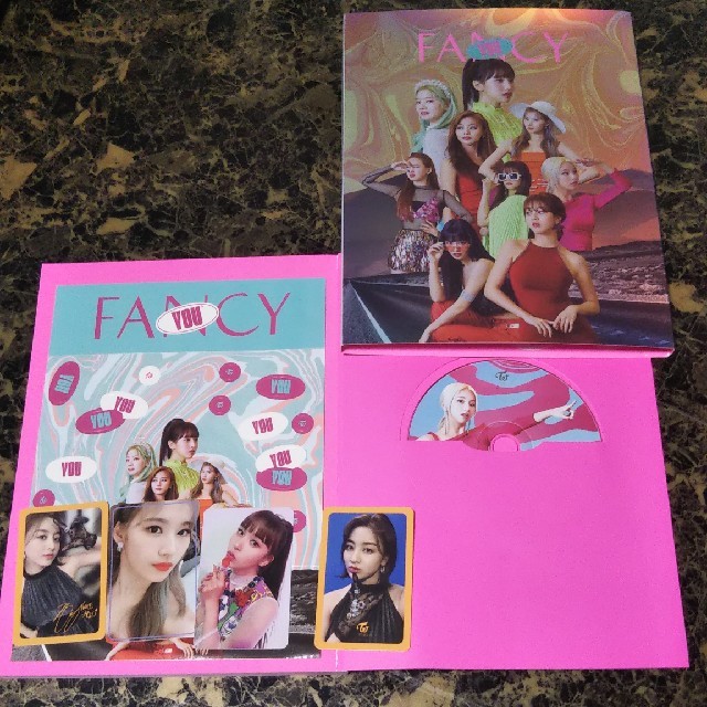 Waste(twice)(ウェストトゥワイス)の【TWICE】fancy CD 3点ｾｯﾄ エンタメ/ホビーのCD(K-POP/アジア)の商品写真