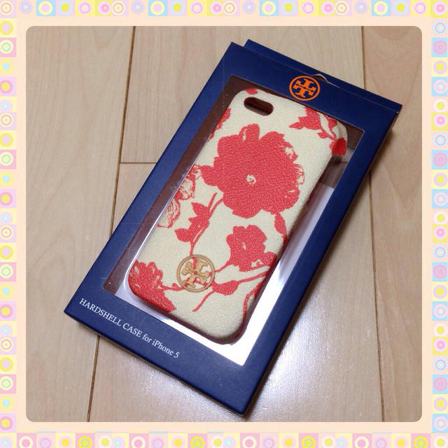 Tory Burch(トリーバーチ)の【夏SALE】iPhone5ケース スマホ/家電/カメラのスマホアクセサリー(モバイルケース/カバー)の商品写真