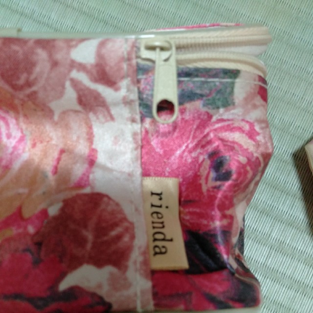 rienda(リエンダ)のrienda他　ピンク　花柄　ハートポーチセット レディースのファッション小物(ポーチ)の商品写真