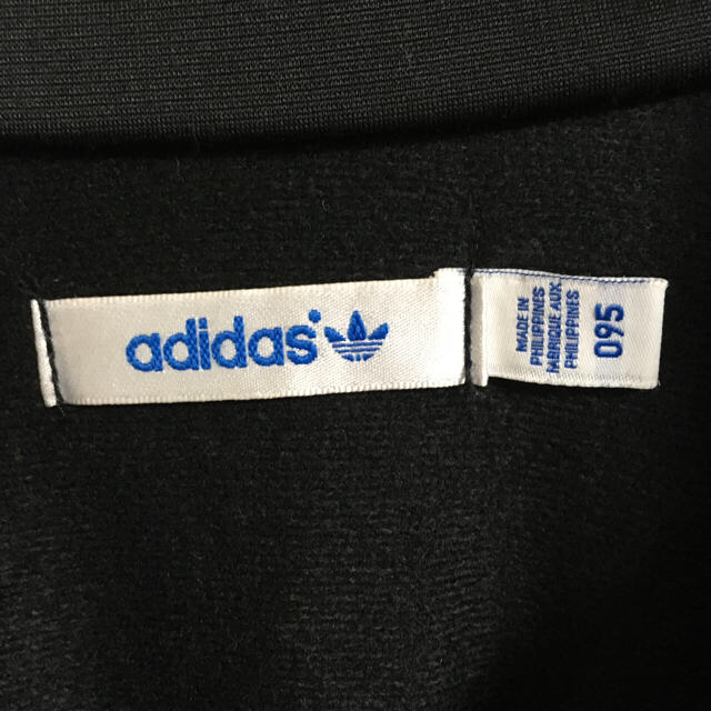 adidas(アディダス)のadidas originals ジャージ 黒 ビッグロゴ レディースのトップス(トレーナー/スウェット)の商品写真