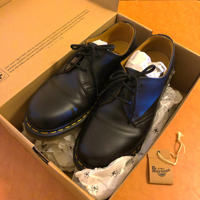 Dr.Martens(ドクターマーチン)の【試着のみ】ドクターマーチン 3ホール 1461 UK8 並行輸入品 メンズの靴/シューズ(ブーツ)の商品写真