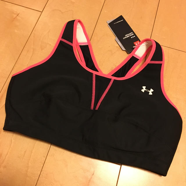 UNDER ARMOUR(アンダーアーマー)の新品 アンダーアーマー スポーツブラ ブラトップ スポーツ/アウトドアのトレーニング/エクササイズ(ヨガ)の商品写真