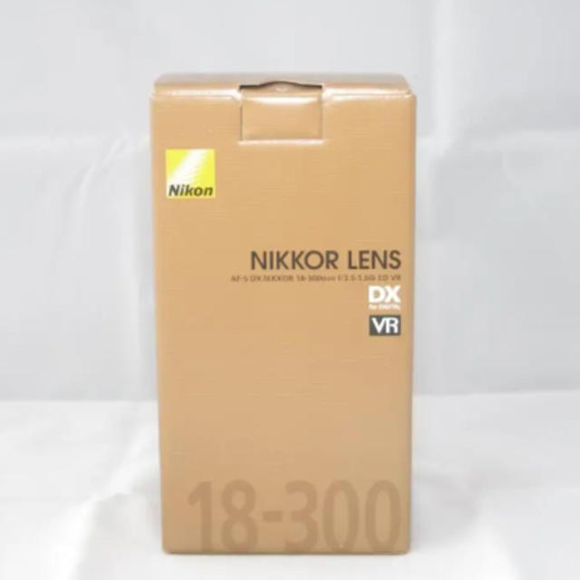 Nikon(ニコン)の新品 AF-S DX 18-300mm f/3.5-5.6G ED VR スマホ/家電/カメラのカメラ(レンズ(ズーム))の商品写真