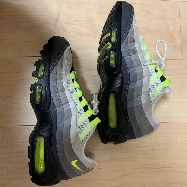 NIKE(ナイキ)のAirMax 95 イエローグラデ メンズの靴/シューズ(スニーカー)の商品写真