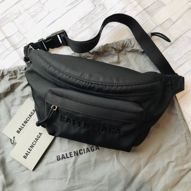 8cmショルダーバッグ超かわいい Balenciaga ウェストバッグ 海外限定