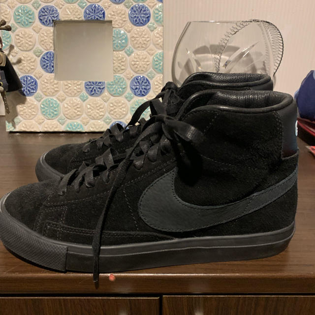 BLACK COMME des GARCONS(ブラックコムデギャルソン)のNIKE  blazer  BLACK CDG ハイカット レディースの靴/シューズ(スニーカー)の商品写真