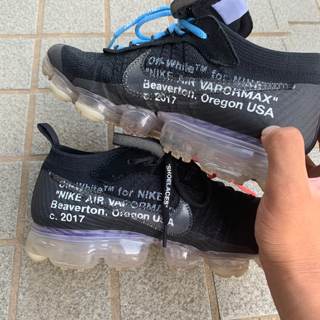 OFF-WHITE(オフホワイト)のOff-White Vapormax メンズの靴/シューズ(スニーカー)の商品写真