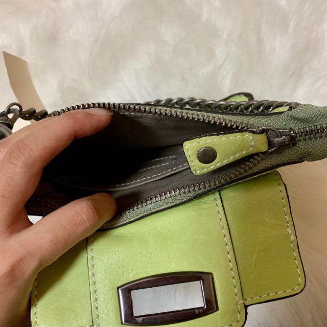 SAZABY(サザビー)のミニバッグ ミニバック バッグチャーム 小さい鞄 ICカード入れ 小物入れ レディースのバッグ(ハンドバッグ)の商品写真