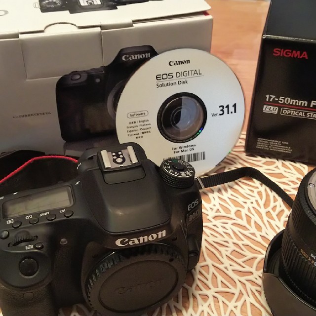 Canon　EOS８０Dスマホ/家電/カメラ