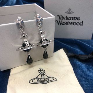 ヴィヴィアンウエストウッド(Vivienne Westwood)のヴィヴィアン ウエストウッド クリスタル ピアス(ピアス)