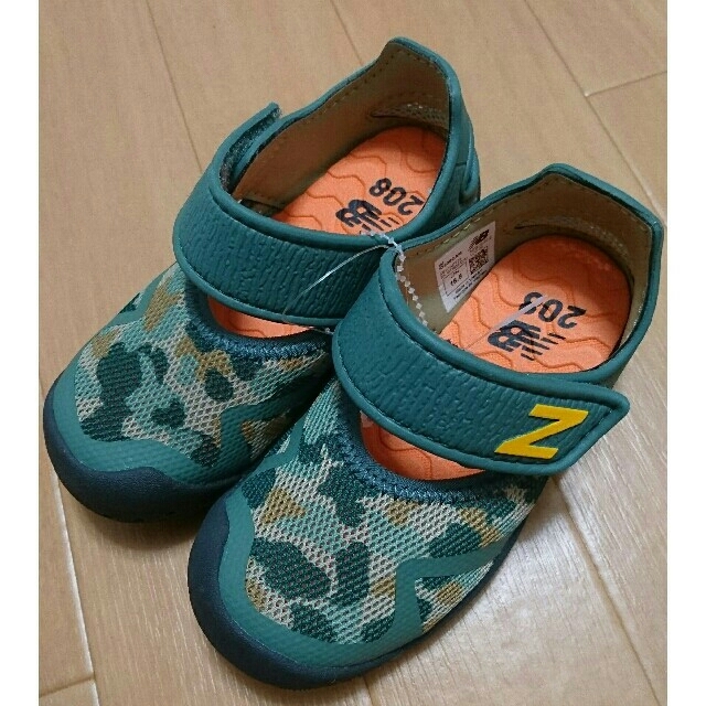 New Balance(ニューバランス)の専用ページ キッズ/ベビー/マタニティのキッズ靴/シューズ(15cm~)(サンダル)の商品写真